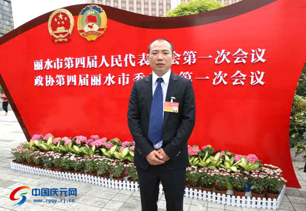 明星企業(yè),歐迪實(shí)業(yè),慶元OUDI,慶元AIRWOMAN,眉筆,眼線筆,唇線筆,眼影,指甲油,眼影,口紅,唇彩,彩妝系列,慶元化妝品,慶元進(jìn)出口