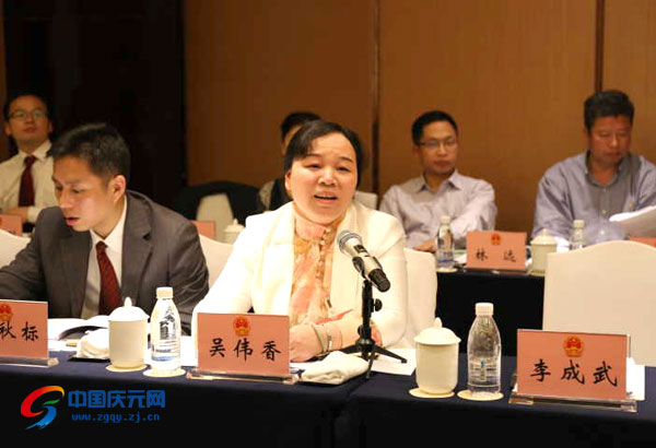明星企業(yè),歐迪實(shí)業(yè),慶元OUDI,慶元AIRWOMAN,眉筆,眼線筆,唇線筆,眼影,指甲油,眼影,口紅,唇彩,彩妝系列,慶元化妝品,慶元進(jìn)出口